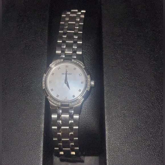 Movado Silver Bracelet Watch with diamonds White Mother-of-Pearl Dial - Picture 1 of 13